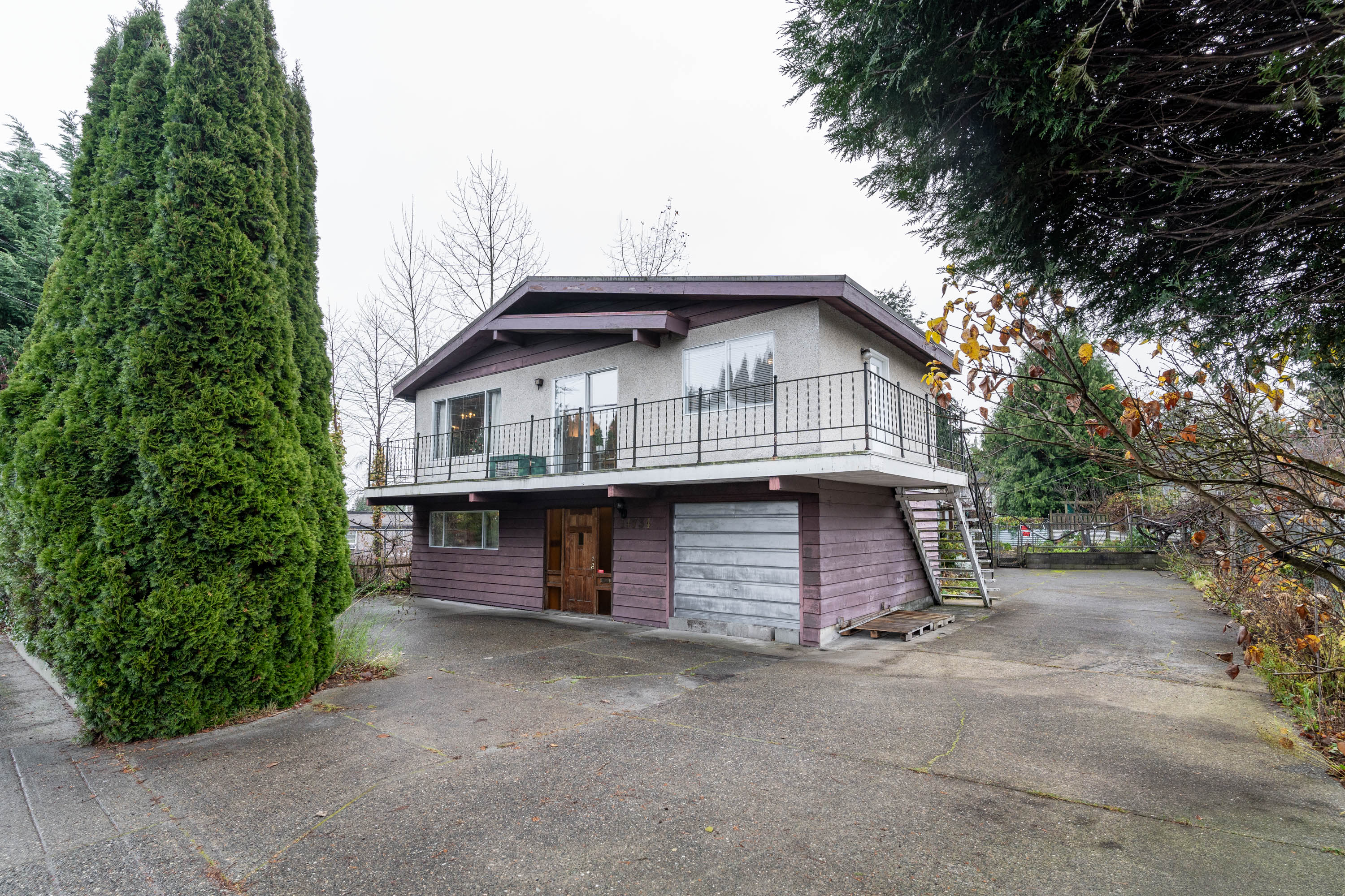 14734 108 Avenue, Surrey