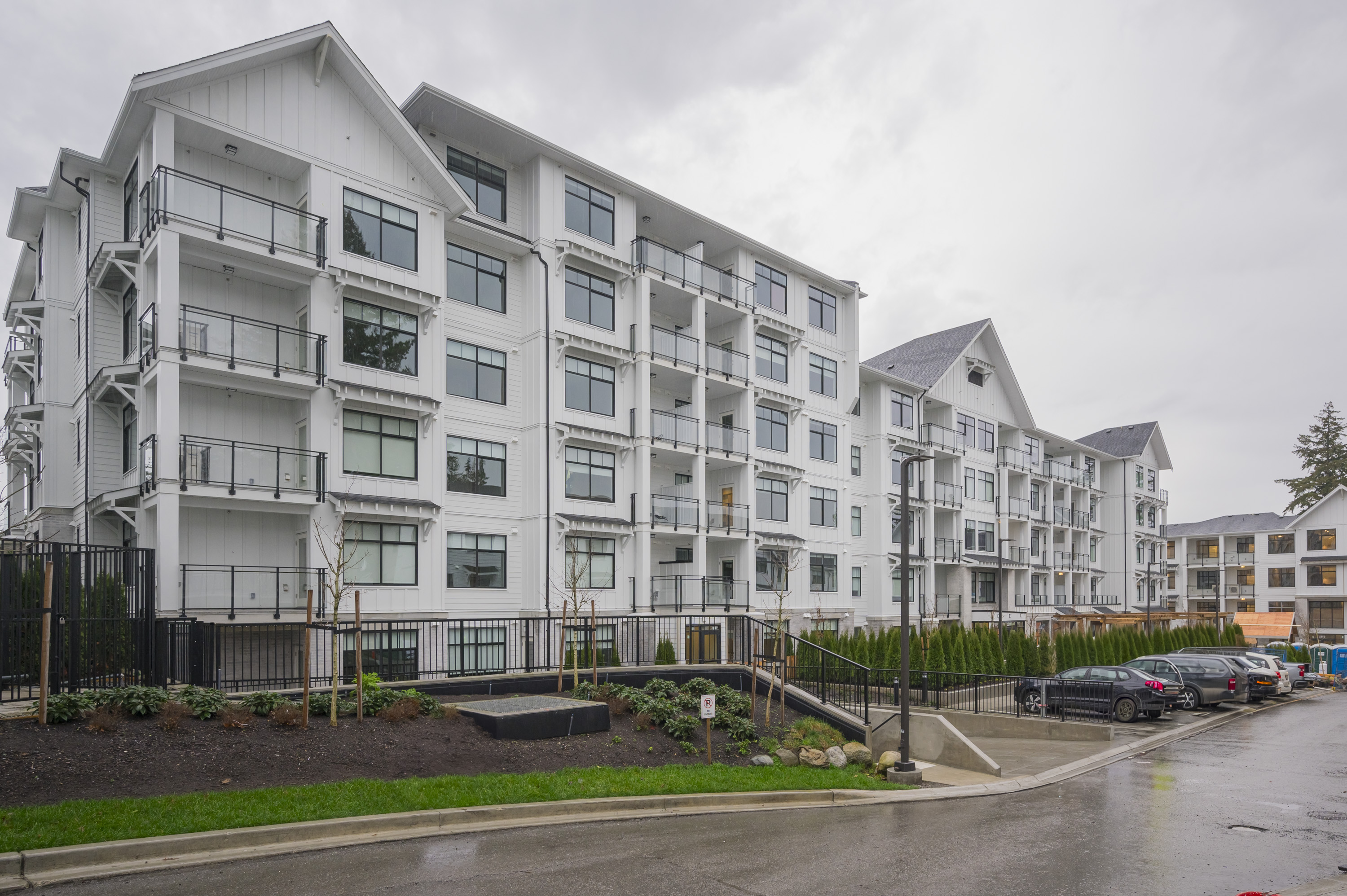 102 - 3317 148 Street, Surrey