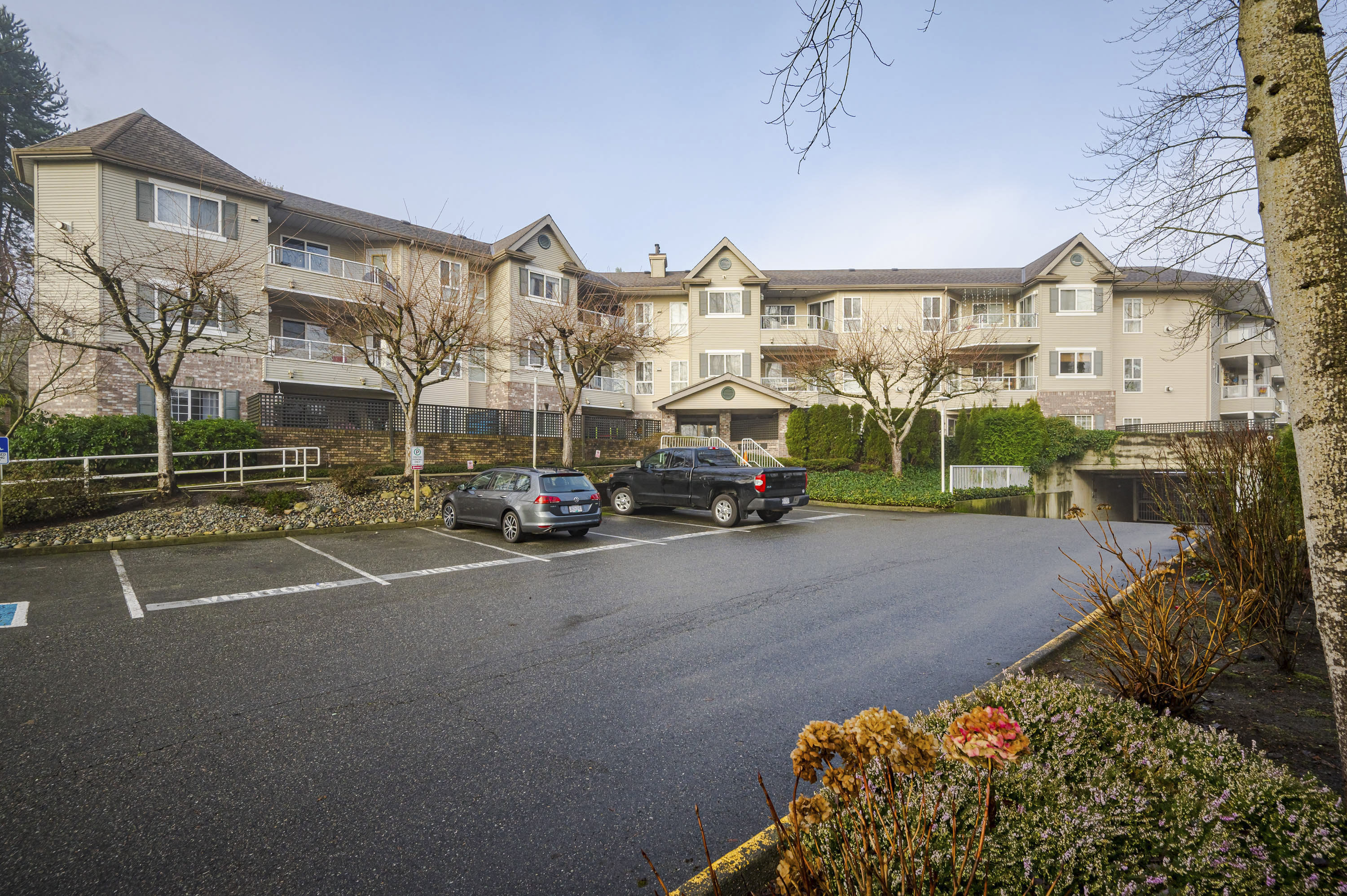 115 - 16137 83 Avenue, Surrey