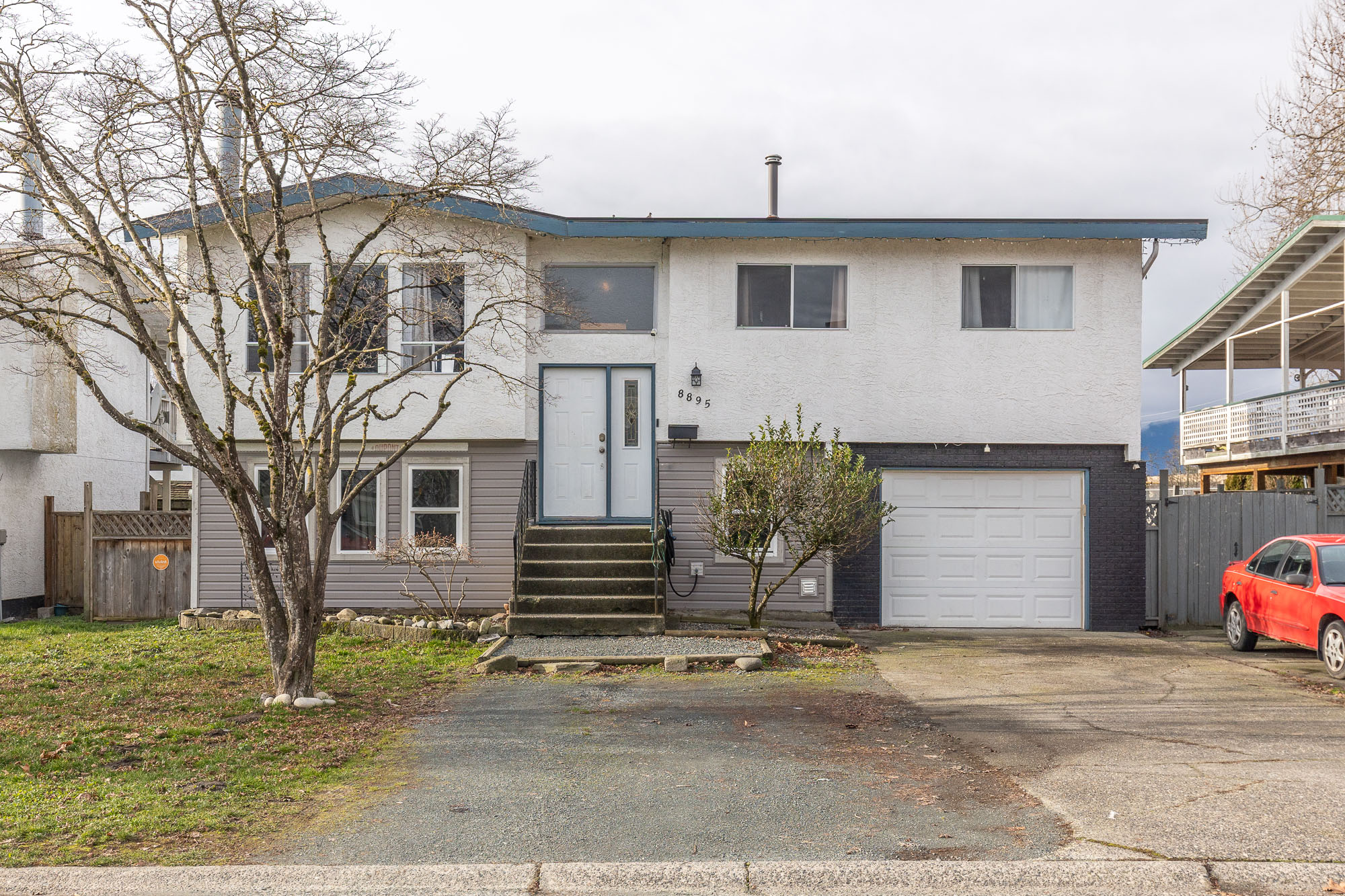 8895 Hazel Street, Chilliwack