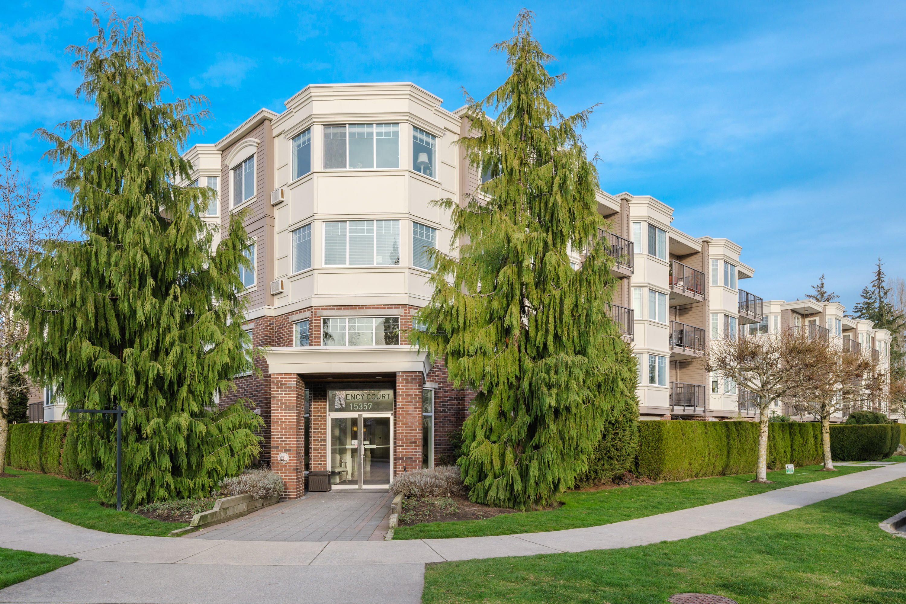 206 - 15357 Roper Avenue, White Rock