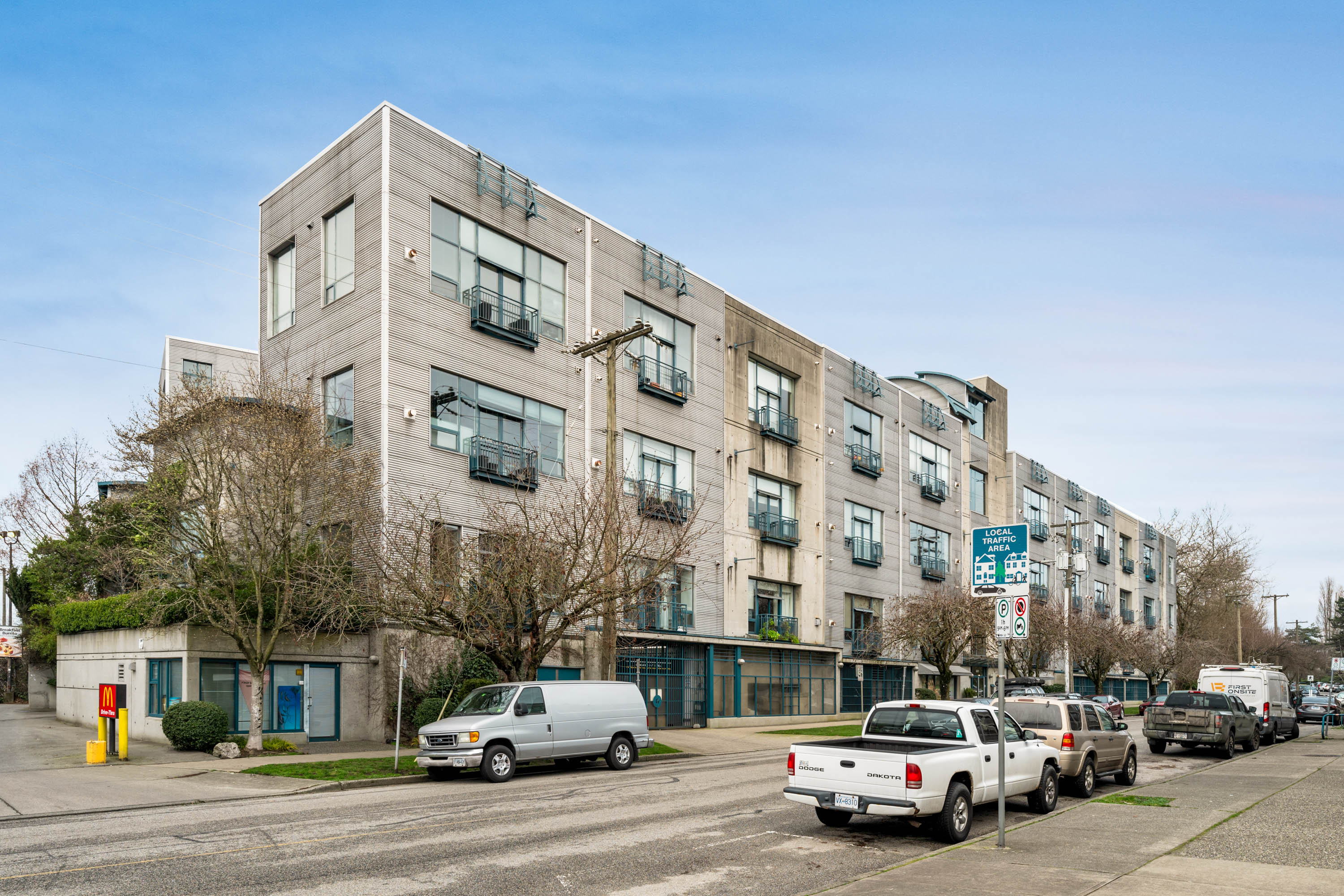 208 - 2001 Wall Street, Vancouver