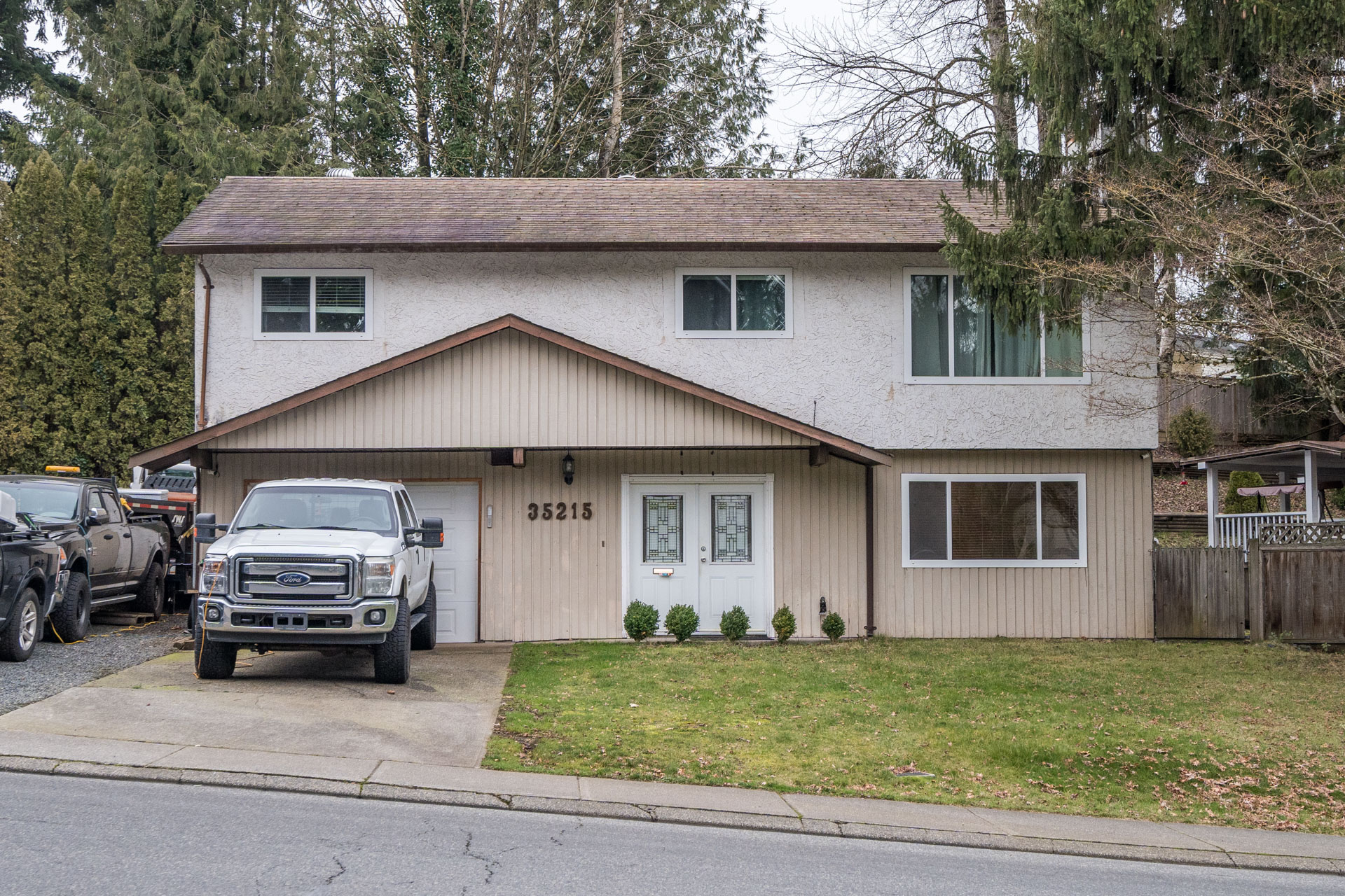 35215 Mckee Road, Abbotsford