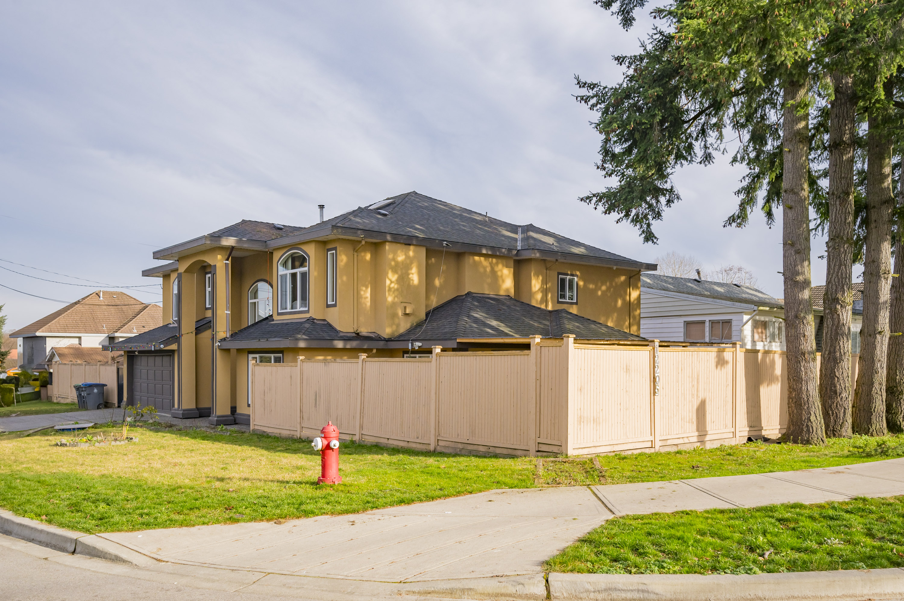 12205 66 Avenue, Surrey